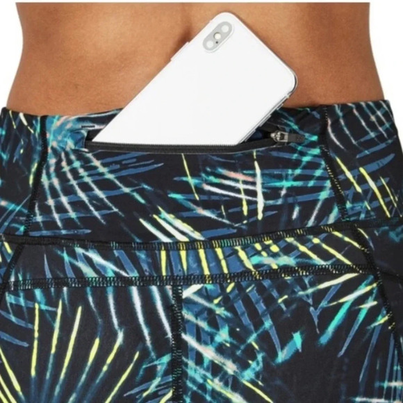 SWEATY BETTY The Zero Gravity Black Neon Tropical Print 7/8 Length Leggings - Picture 5 of 14